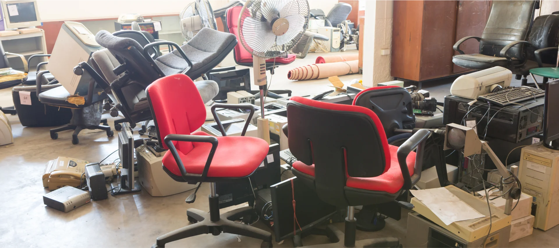 Smart Ways to Get Rid of Old Office Furniture